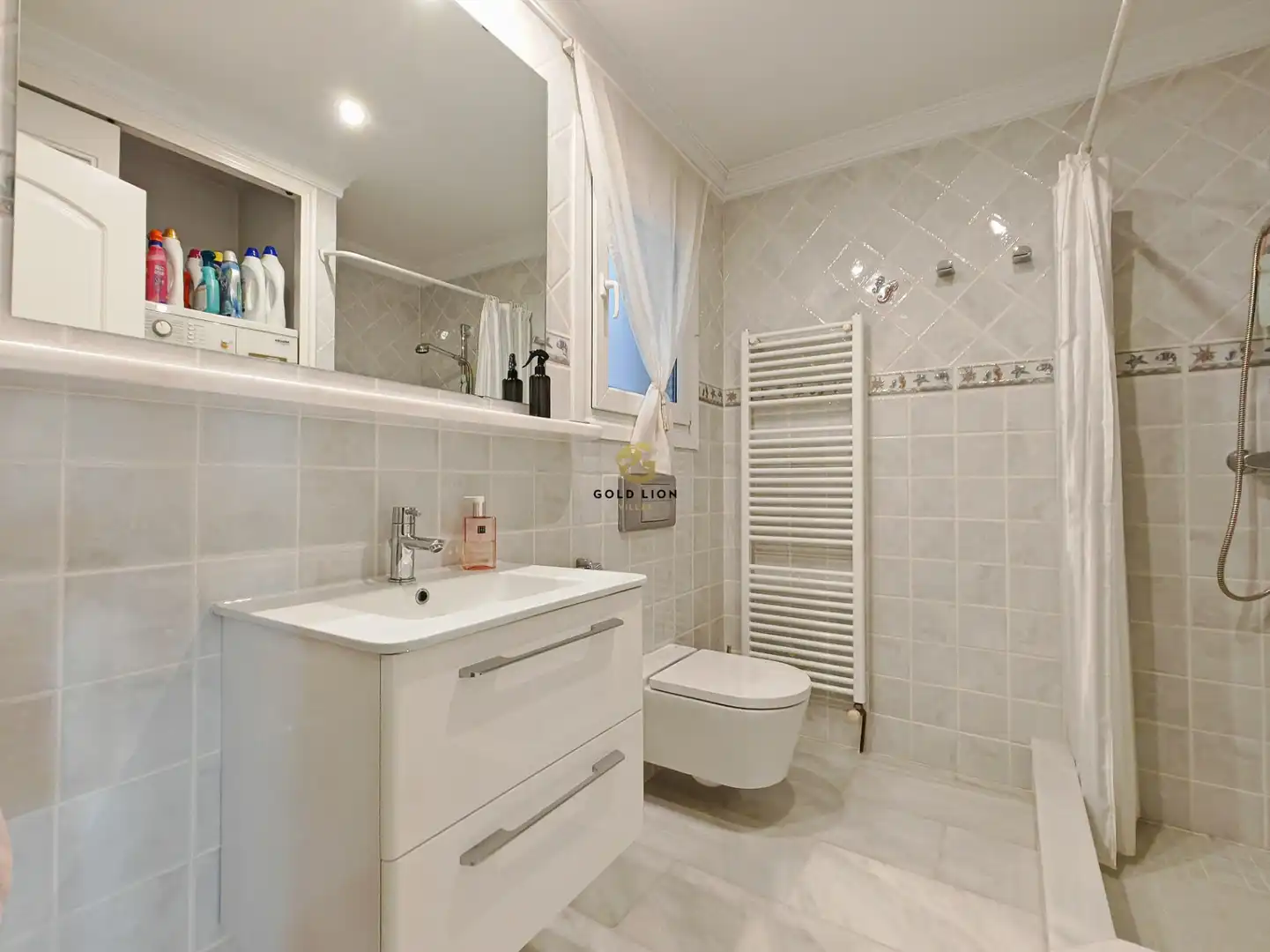 Bathroom of Houses for sale in Dénia  with Air Conditioner, Heating and Private garden