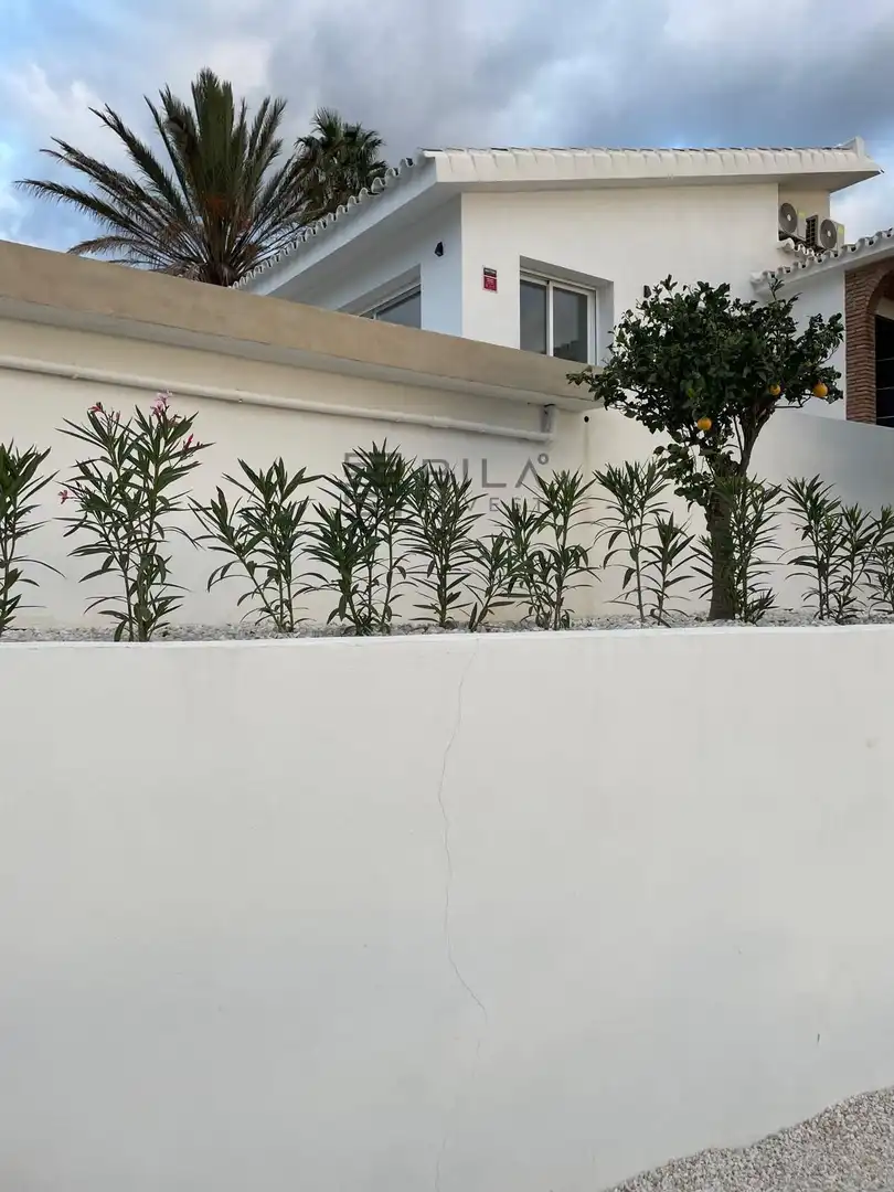 Chalet con piscina en venta en Cerros del Aguila, imagen 57