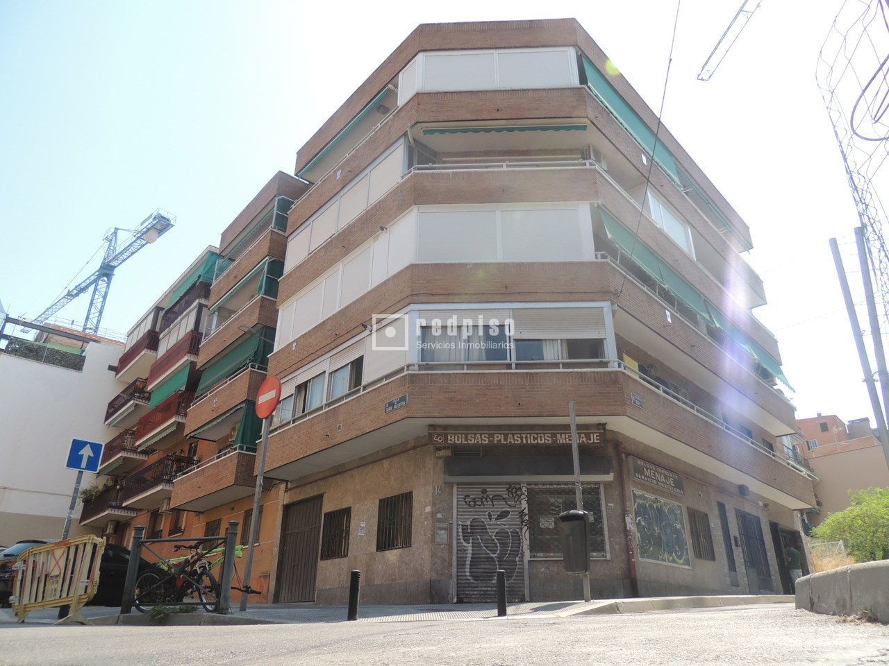 Vista exterior de Pis en venda en  Madrid Capital amb Calefacció, Parquet i Terrassa