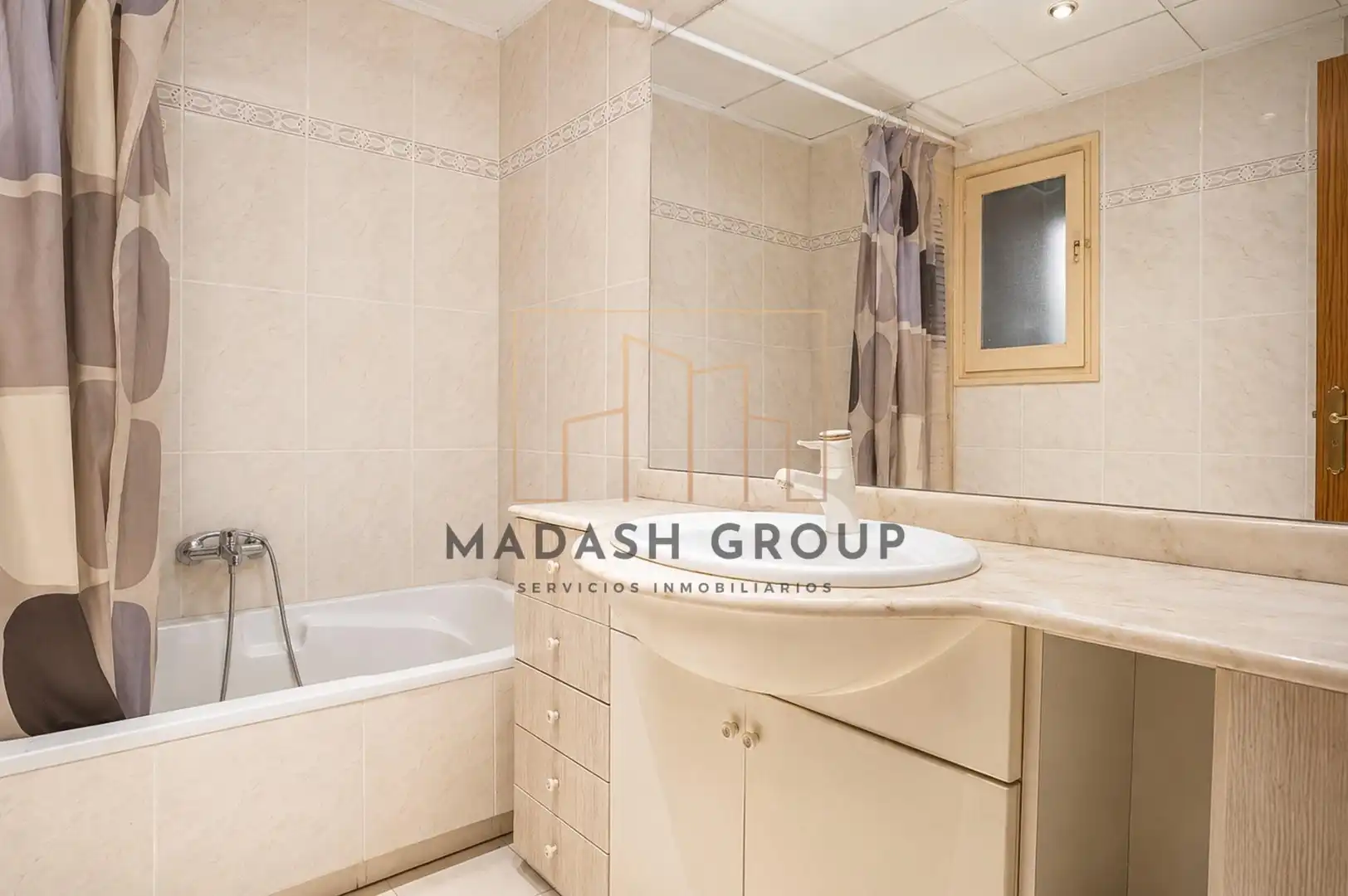 Bathroom of Flat for sale in Salou  with Air Conditioner and Balcony