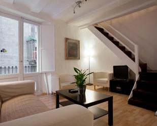 Living room of Flat for sale in  Barcelona Capital  with Air Conditioner, Heating and Oven