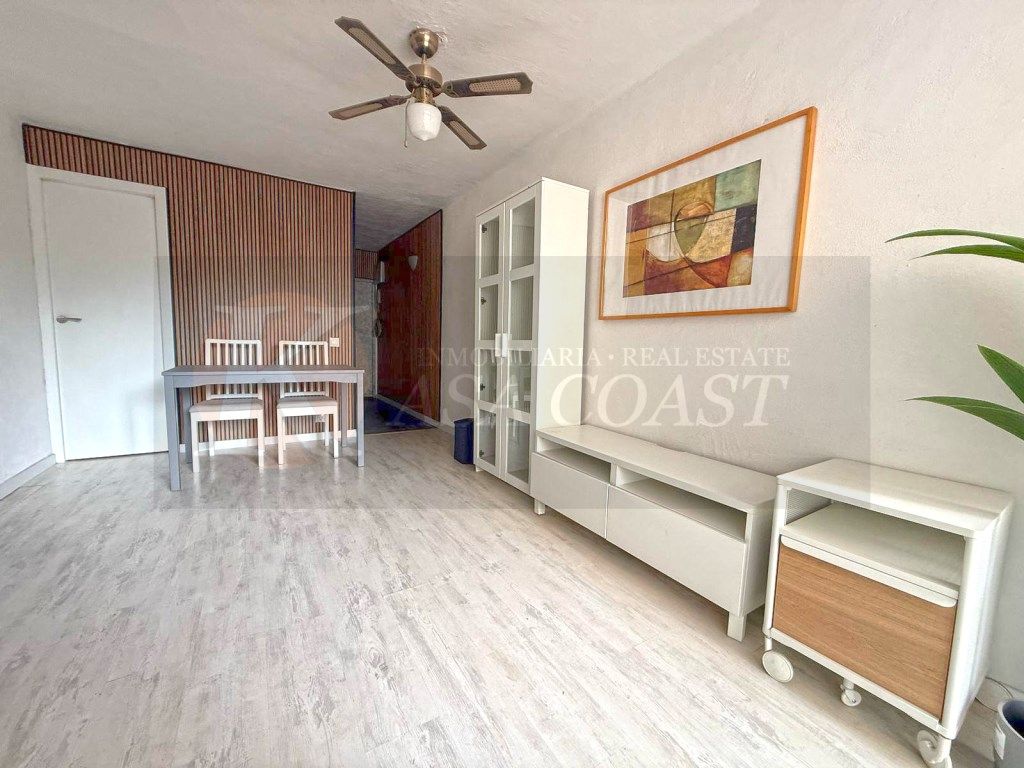 Sala d'estar de Pis en venda en Fuengirola amb Terrassa