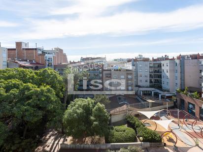 Exterior view of Flat for sale in  Barcelona Capital  with Air Conditioner and Terrace