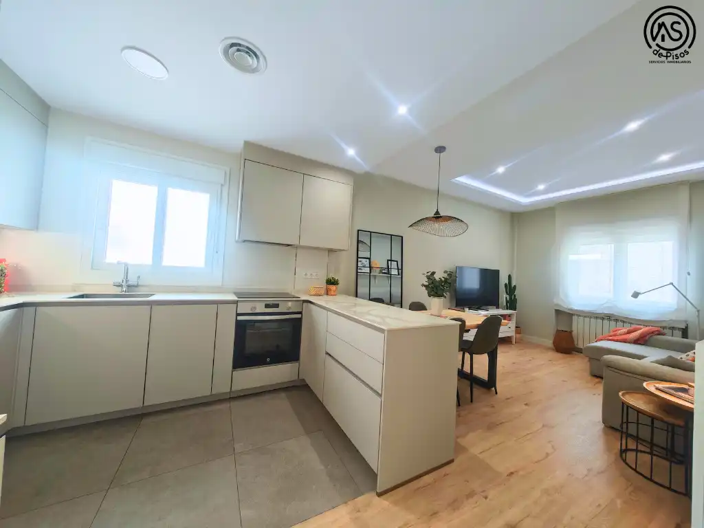 Apartamento de alquiler en Calle de Baltasar Gracián, 27, Universidad San Francisco