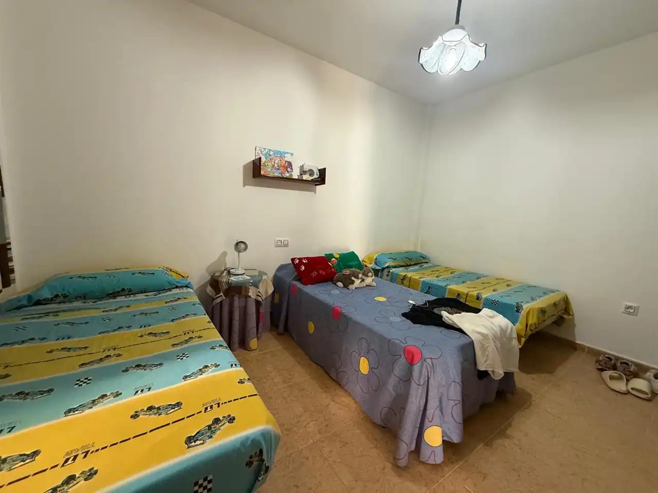 Schlafzimmer von Einfamilien-Reihenhaus zum Verkauf in Taberno mit Möbliert