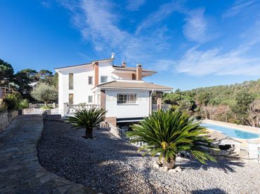Casa con piscina in vendita a Carrer de la Cornisa Inferior, 53, El Mas Móra, Spain 53