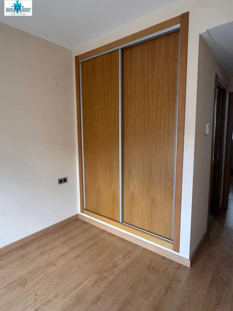 Bedroom of Flat for sale in Albacete  with Air Conditioner, Heating and Storage room