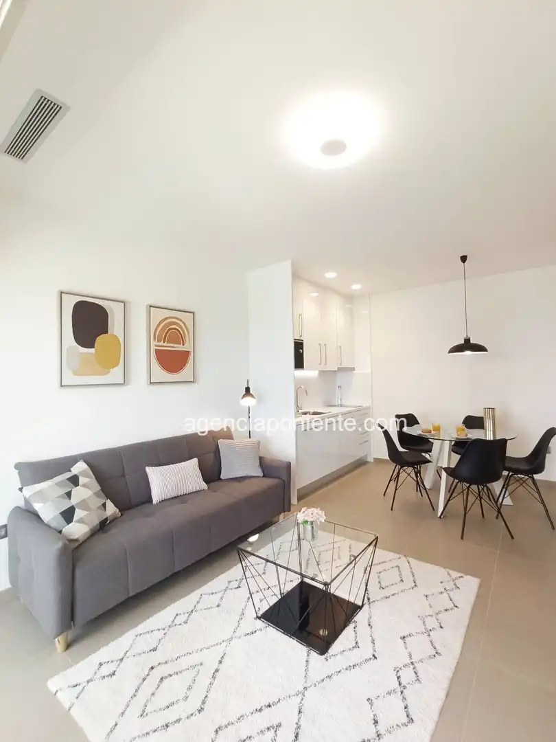Apartament de lloguer a Avenida Mexico, Playa Poniente