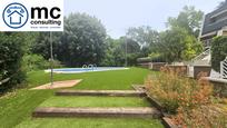 Piscina de Casa adosada en venda en L'Ametlla del Vallès amb Aire condicionat, Calefacció i Terrassa