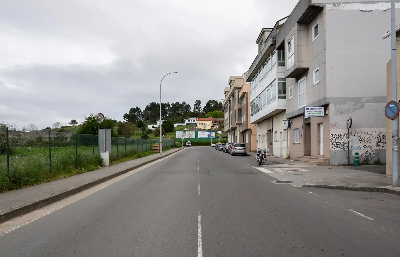 Außenansicht von Maisonette zum Verkauf in A Coruña Capital  mit Parkett, Ofen und Waschmaschine