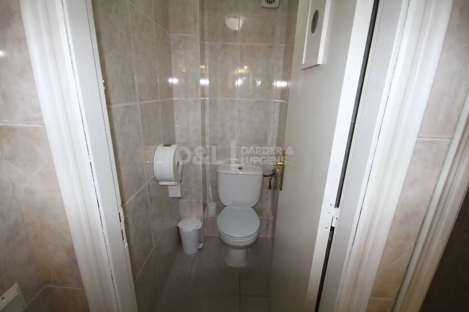 Local comercial en venda a Carrer de l'Estany, imagen 4