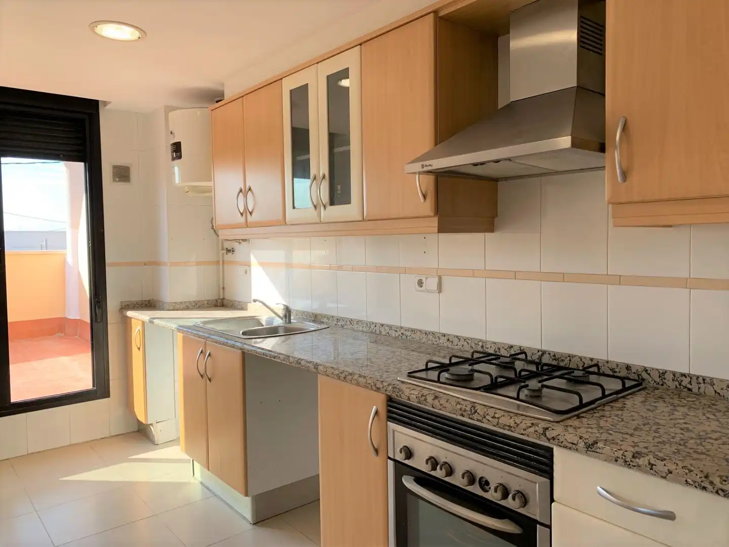 Wohnung zur Miete in Florista, Barrio de Benicalap
