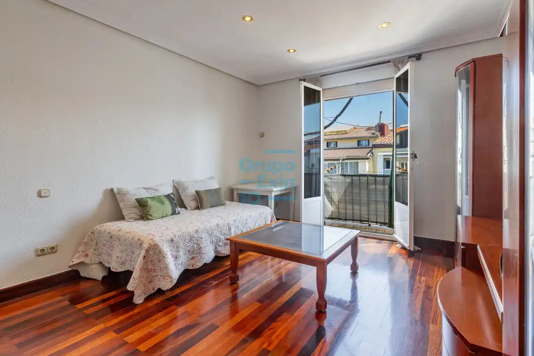 Sala de estar de Piso en venta en Donostia - San Sebastián  con Calefacción y Balcón