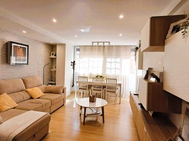 Piso con balcón en venta en Avenida de la Luz