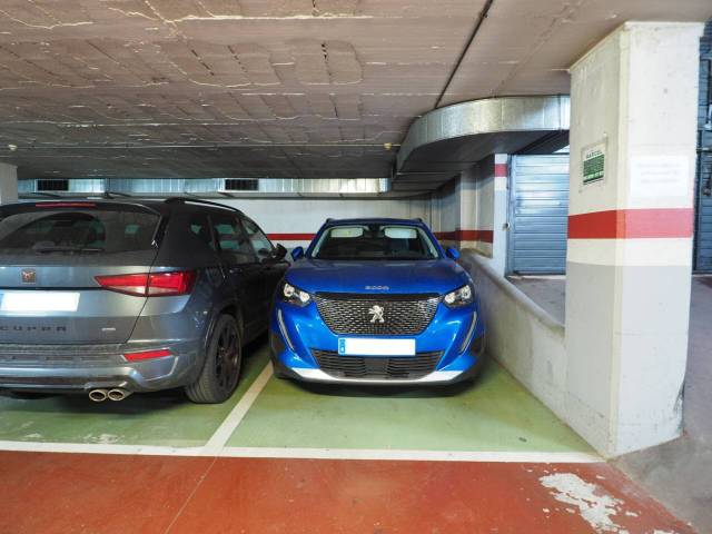 Garaje en Venta en Calle Sant Josep en Instituts