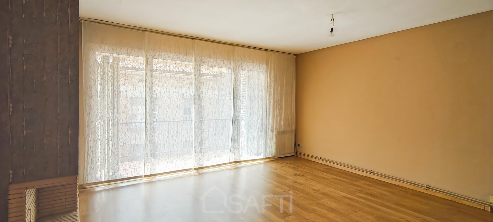 Living room of Flat for sale in Manresa  with Heating and Balcony