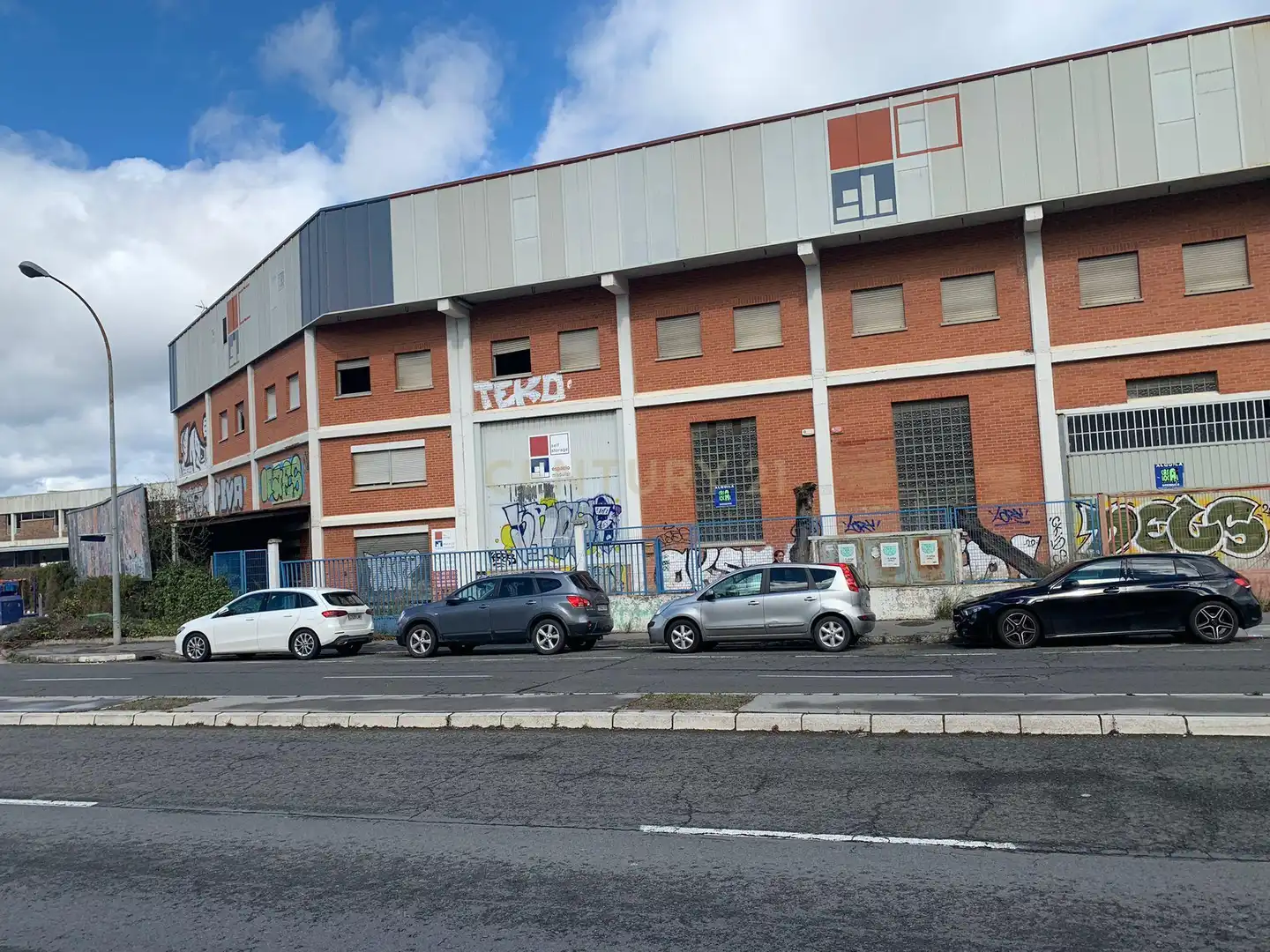 Vista exterior de Edificio en venta en Vitoria - Gasteiz