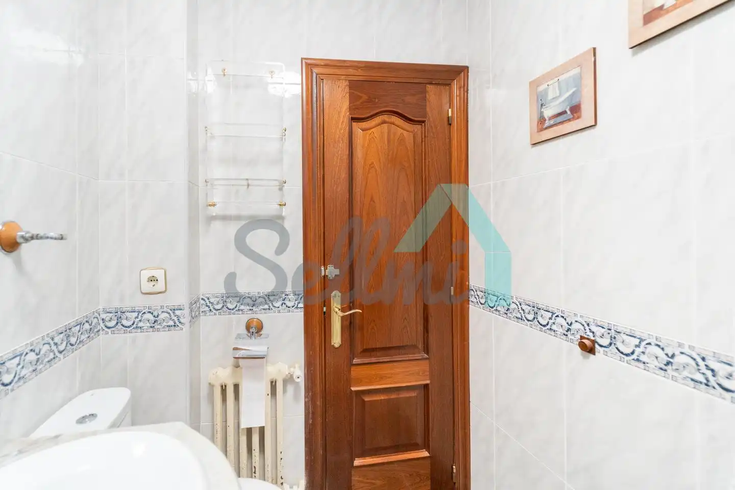 Baño de Planta baja en venta en Aller con Calefacción, Trastero y Amueblado