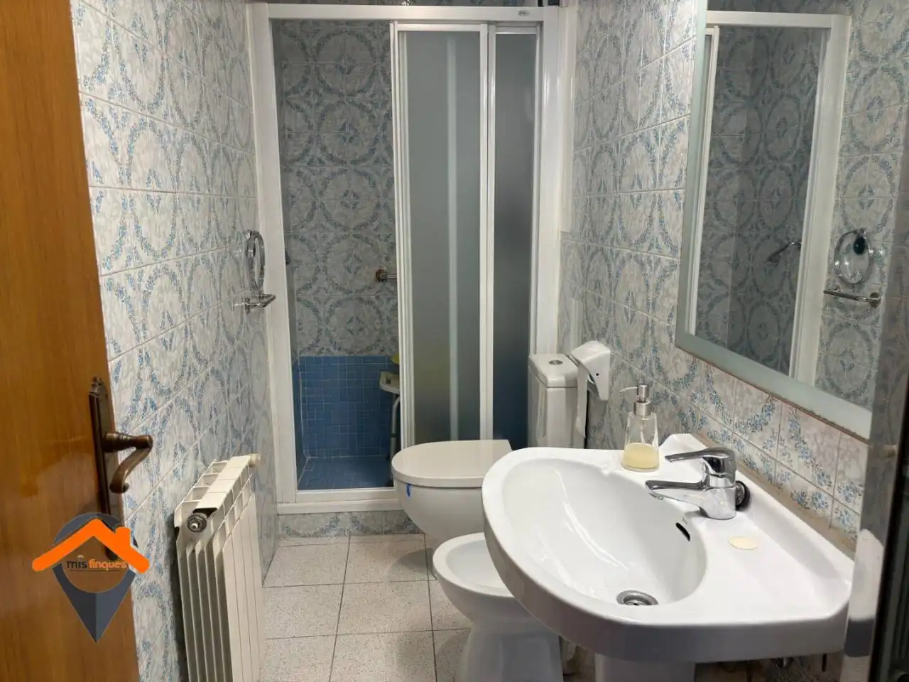 Baño de Piso en venta en Sabadell con Aire acondicionado, Calefacción y Balcón