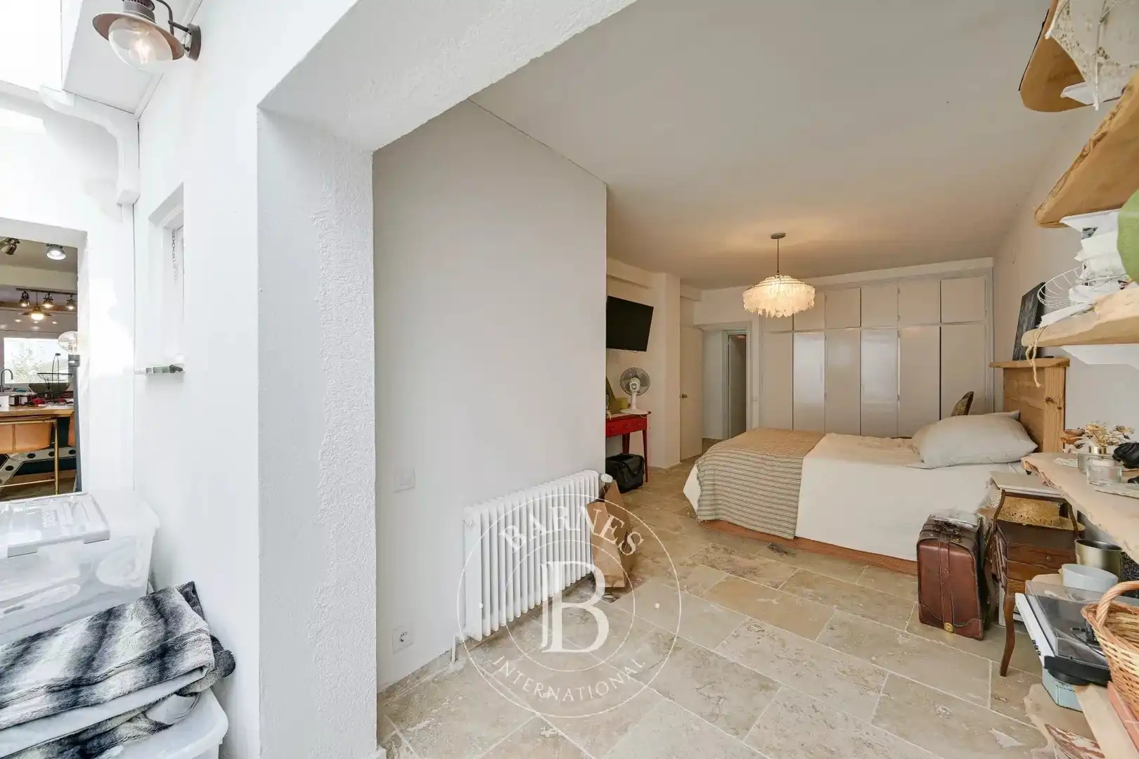 Country homes for sale in Montbarbat