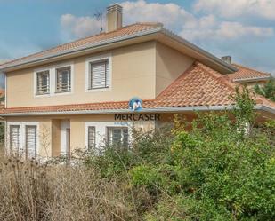 Vista exterior de Casa o xalet en venda en Pozuelo del Rey amb Calefacció i Jardí privat
