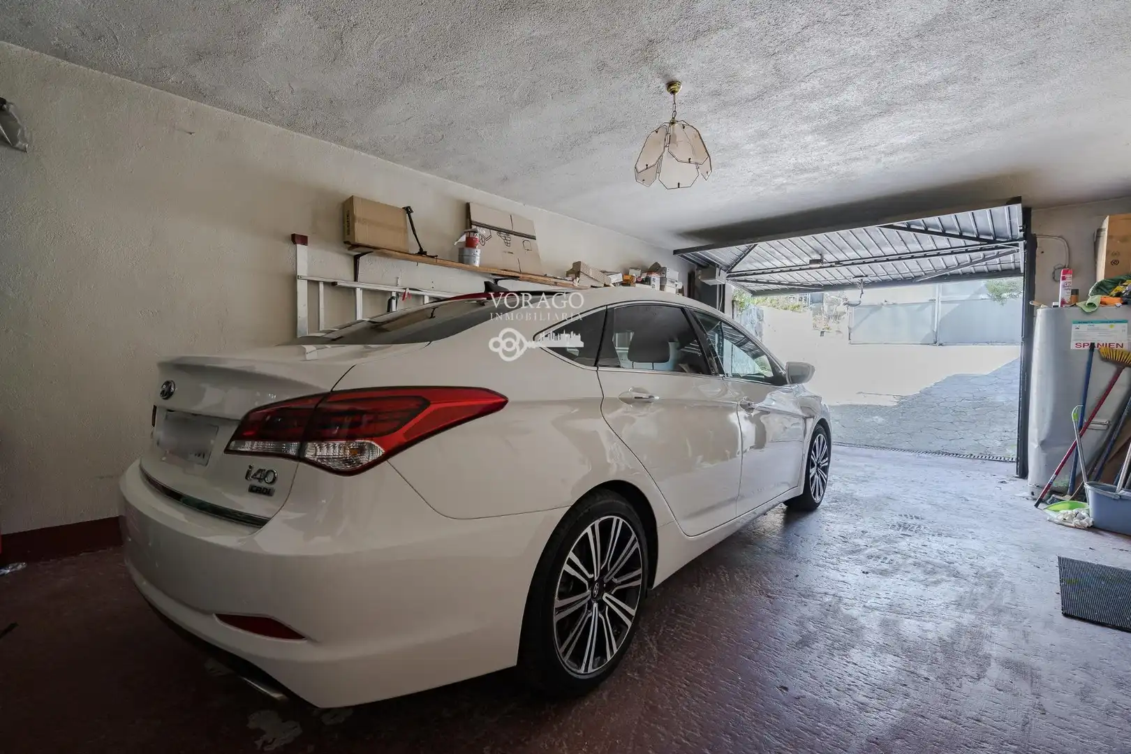 Parking de Casa o chalet en venta en Villalbilla con Aire acondicionado, Piscina y Jacuzzi