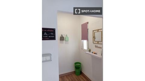 Photo 3 of Apartment to share in Peñamefecit - Avda Barcelona,  Jaén Capital