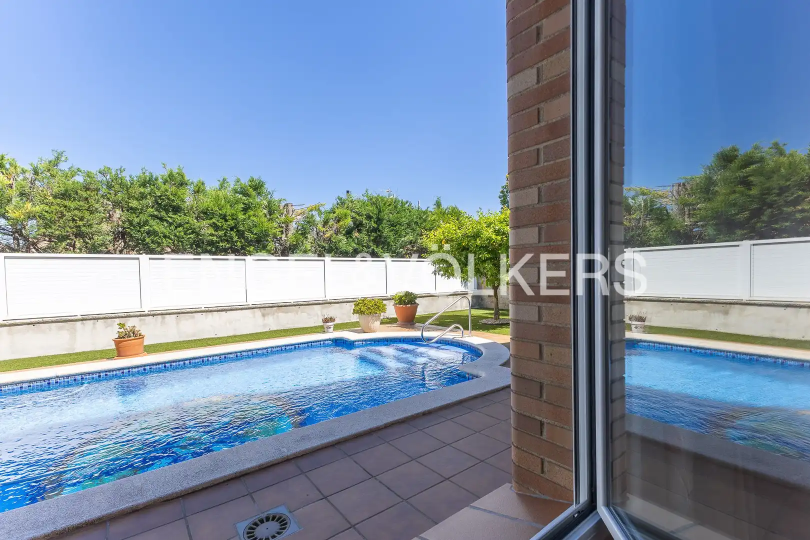 Piscina de Casa o chalet en venta en Molins de Rei con Aire acondicionado, Calefacción y Jardín privado