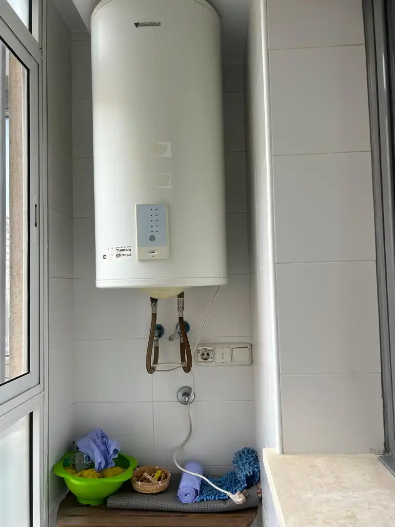Baño de Piso de alquiler en Valencia con Aire acondicionado, Amueblado y Horno