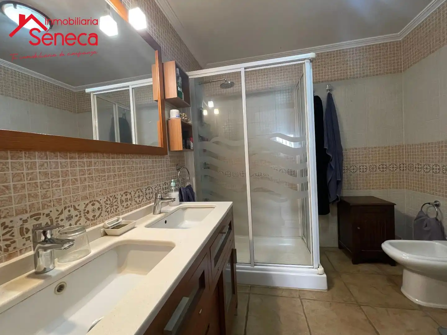 Bathroom of Houses for sale in Córdoba  with Air Conditioner, Heating and Terrace