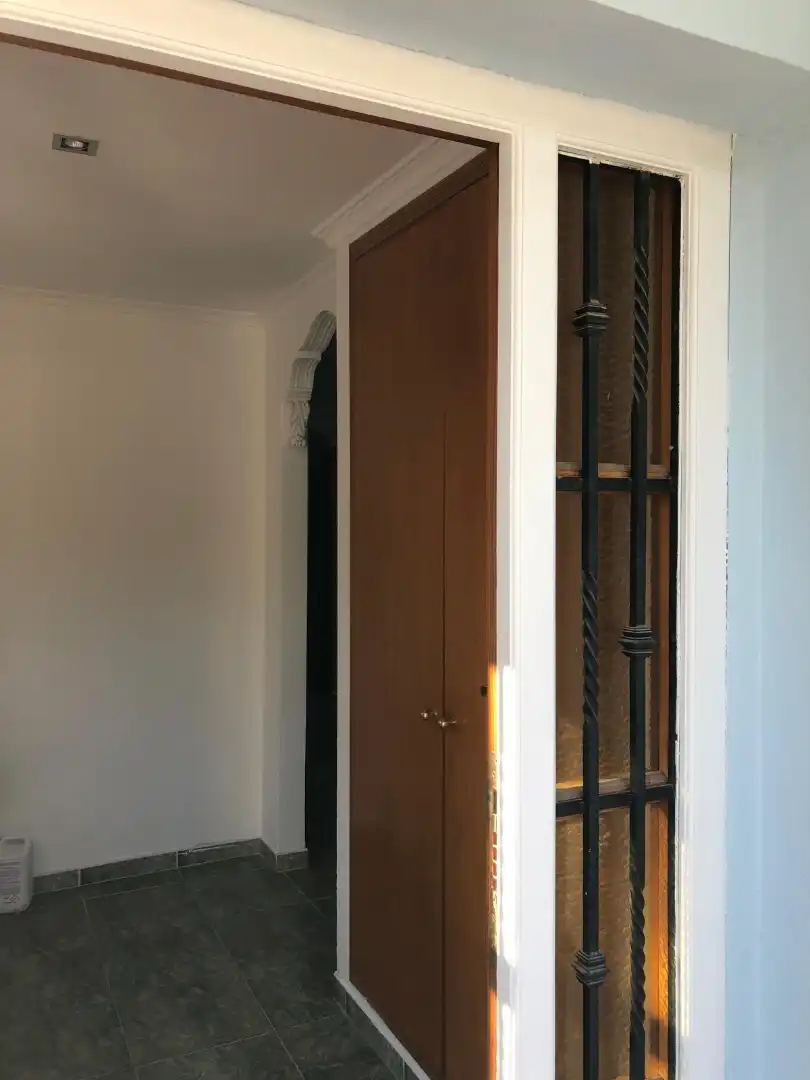 Casa adosada en venta en Gilet con Calefacción, Jardín privado y Parquet