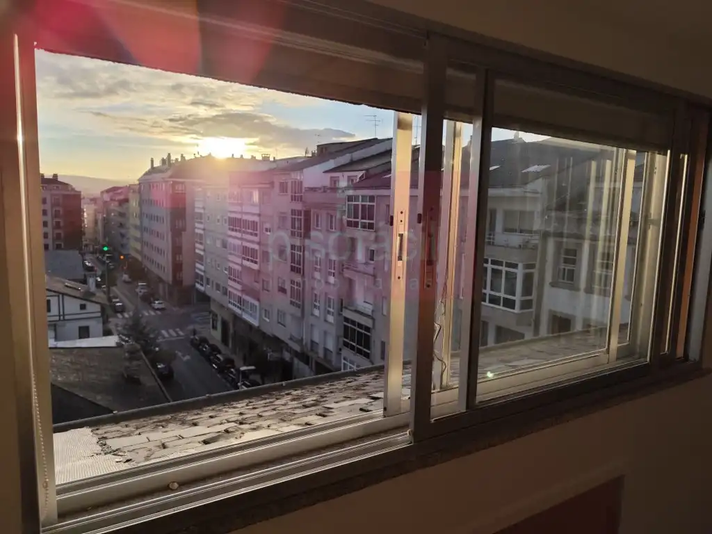Vista exterior de Piso en venta en Lugo