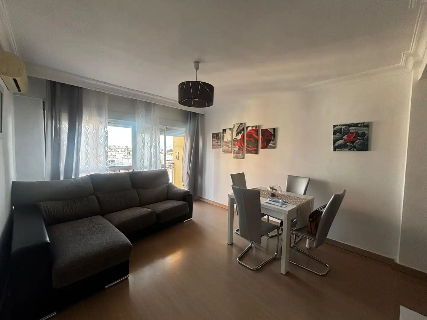 Sala d'estar de Pis en venda en Huelva amb Aire condicionat i Terrassa