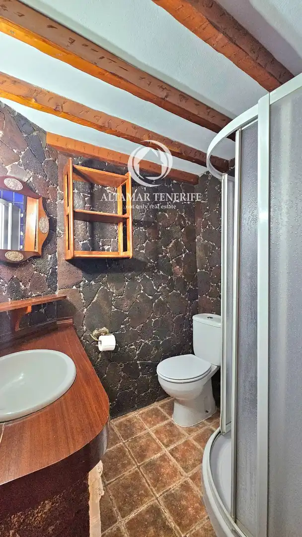 Baño de Casa adosada en venta en Santiago del Teide con Terraza, Trastero y Amueblado