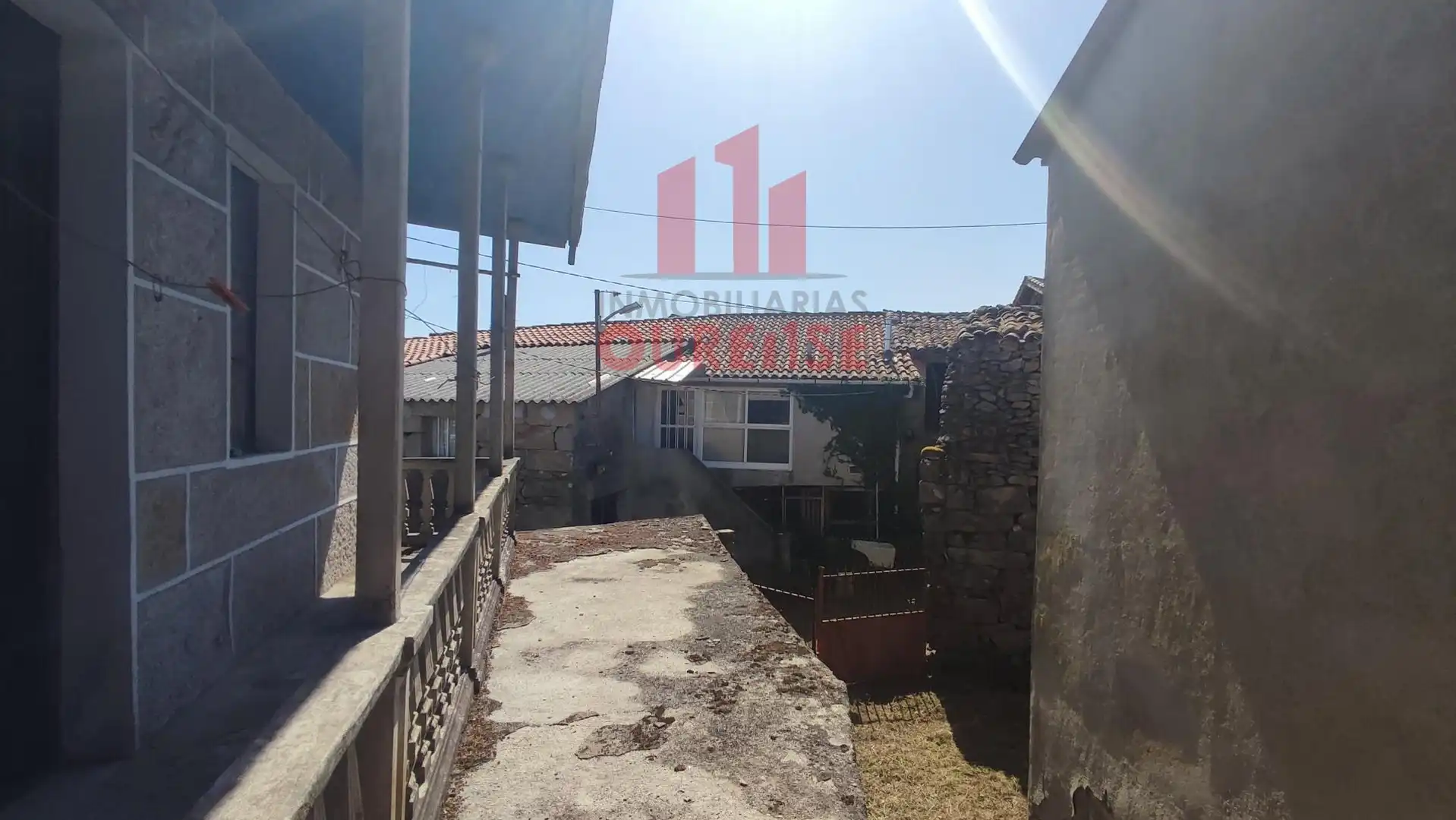 Vista exterior de Casa o xalet en venda en Paderne de Allariz amb Jardí privat i Balcó