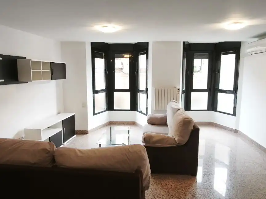 Wohnzimmer von Wohnung zur Miete in Fuenlabrada mit Klimaanlage, Heizung und Möbliert