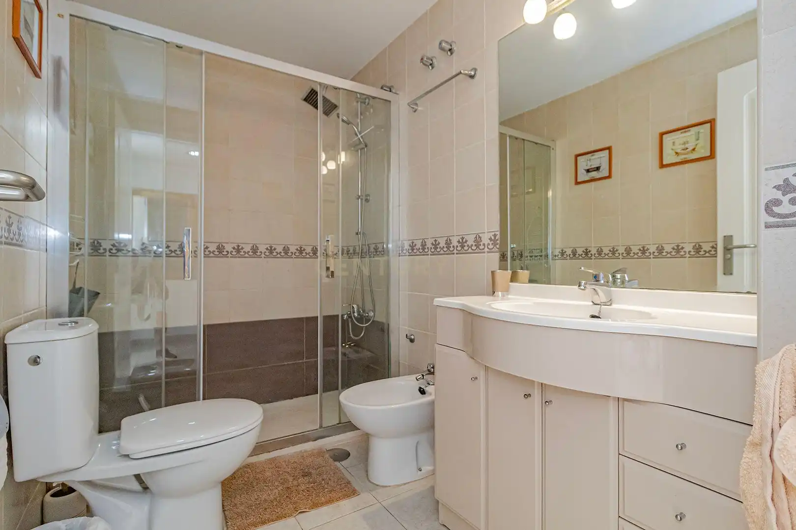 Bany de Apartament de lloguer en Calpe / Calp amb Aire condicionat, Piscina i Rentadora