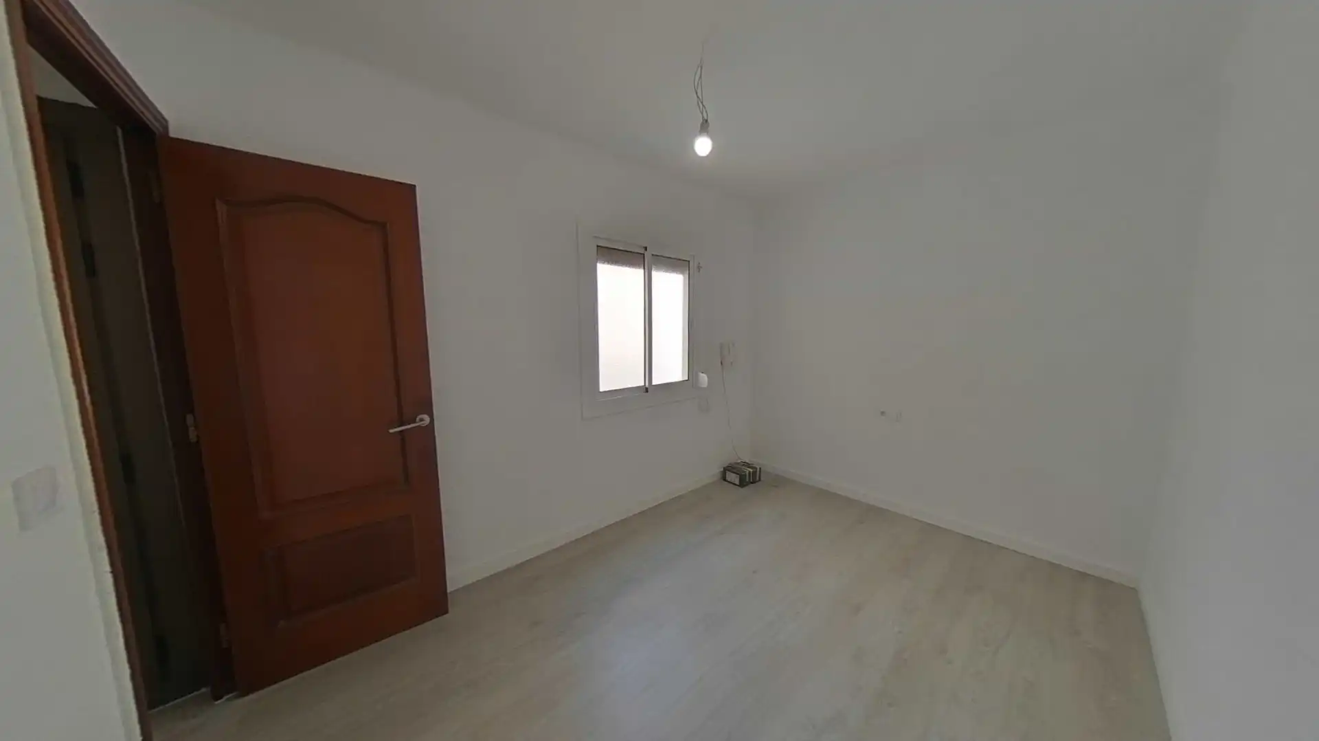 Habitación de Piso en venta en Badalona con Parquet y Horno