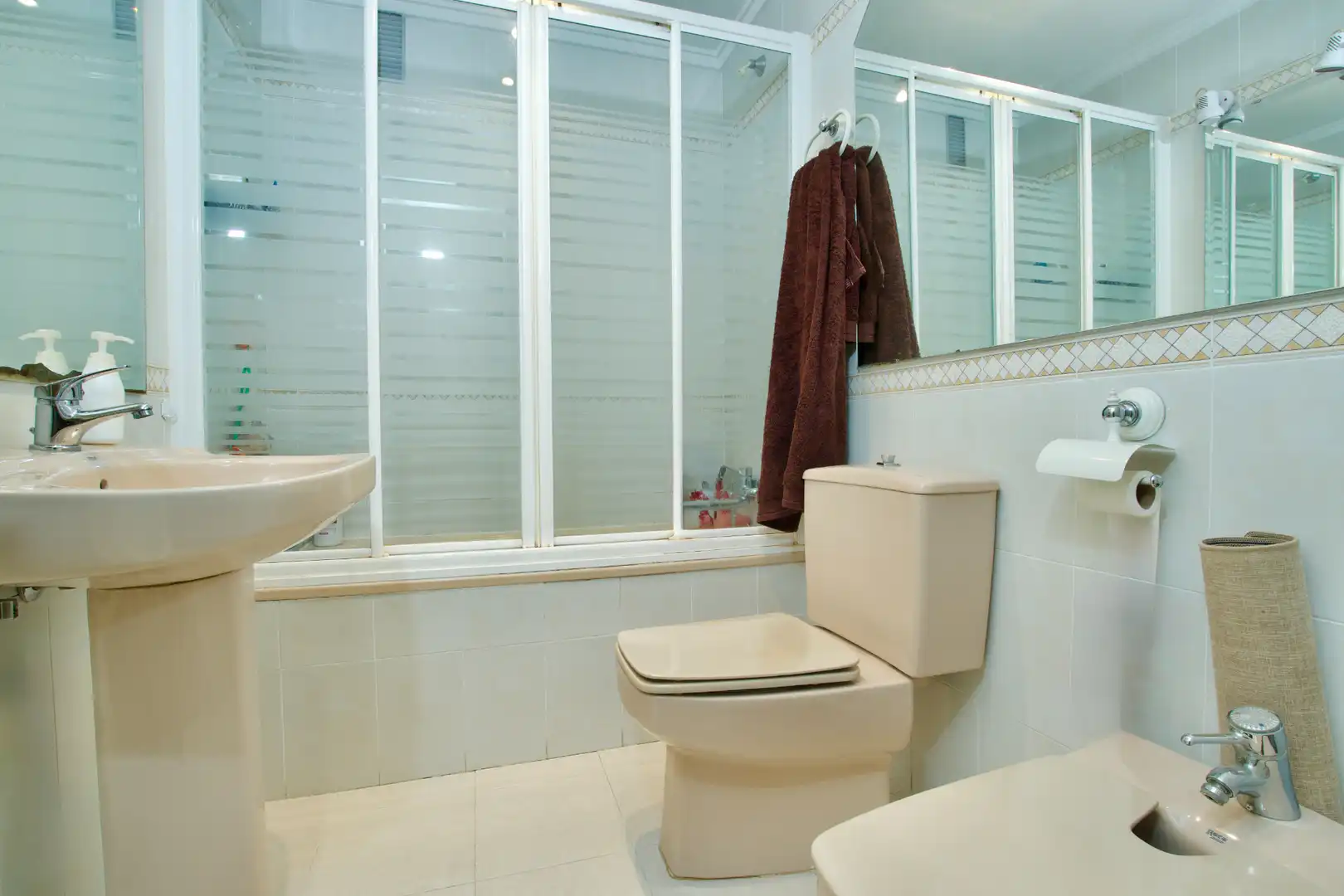 Baño de Piso en venta en Valencia con Aire acondicionado, Calefacción y Terraza