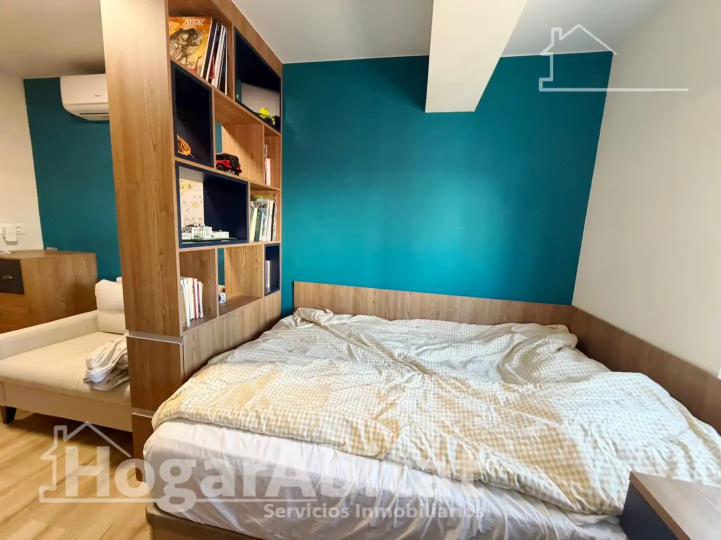Bedroom of Flat for sale in Sagunto / Sagunt  with Air Conditioner and Parquet flooring