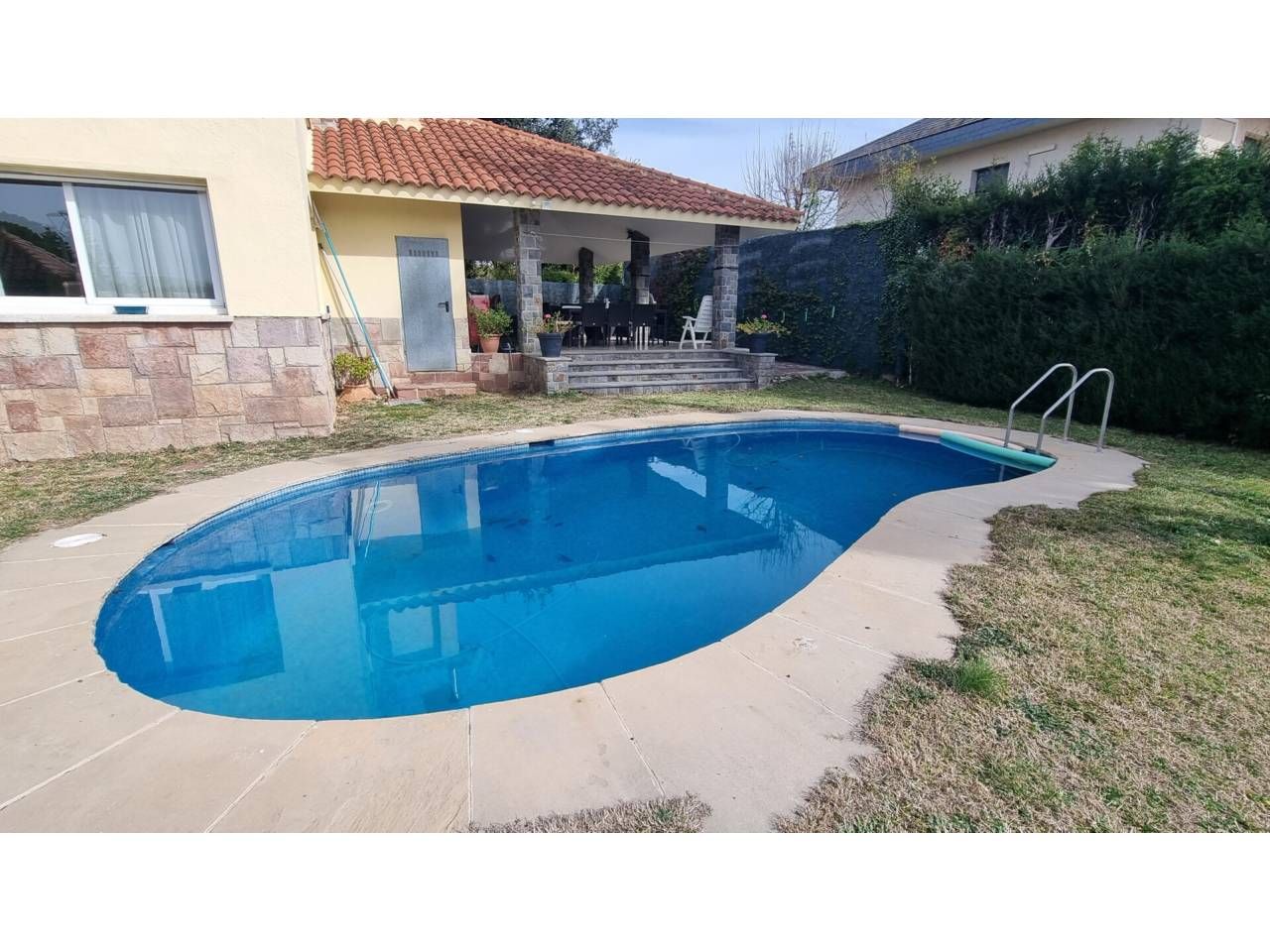 Swimming pool of House or chalet for sale in L'Ametlla del Vallès  with Air Conditioner, Heating and Private garden