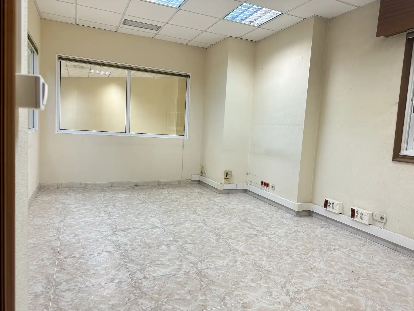 Local comercial de lloguer a N/A, imagen 6