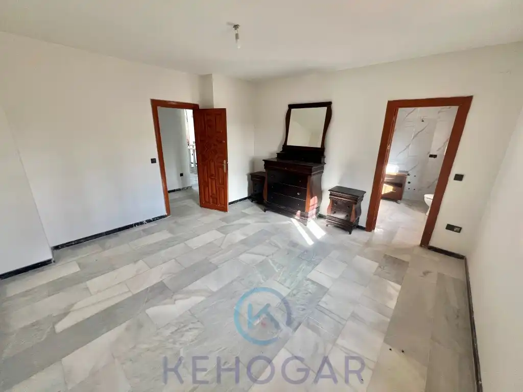 Casa o chalet en venta en Dos Hermanas con Piscina