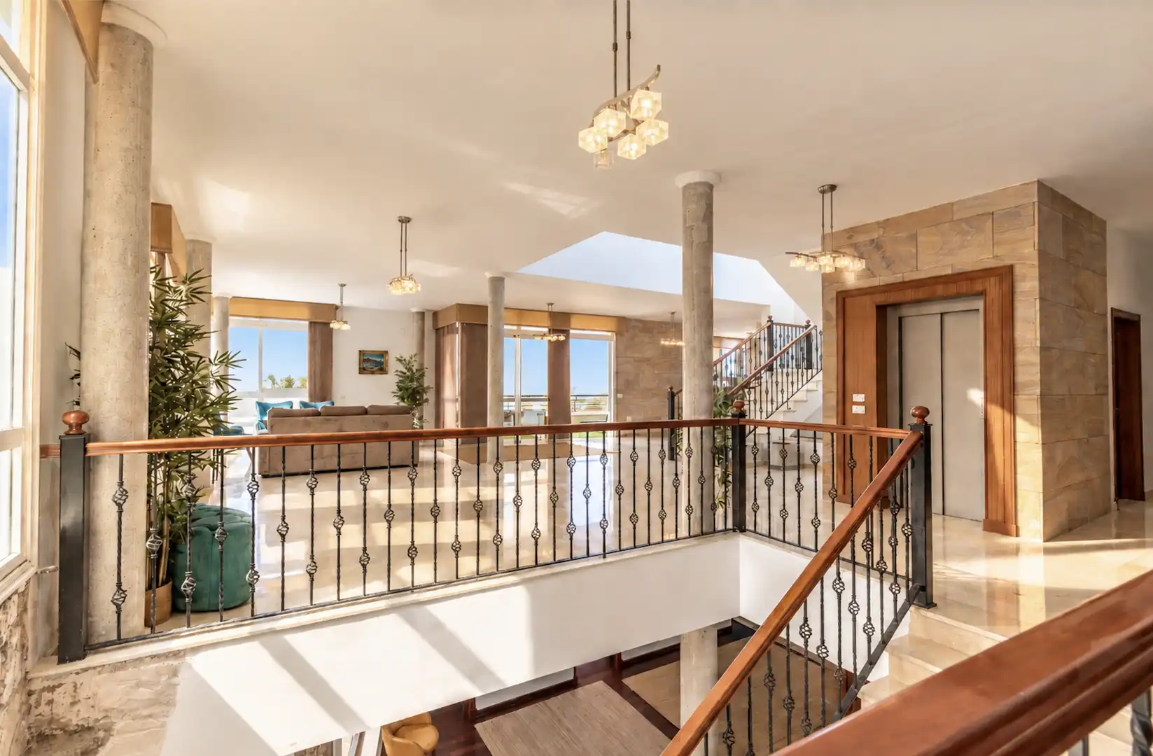 Chalet con piscina en venta en C. Aceviño, 6, imagen 3