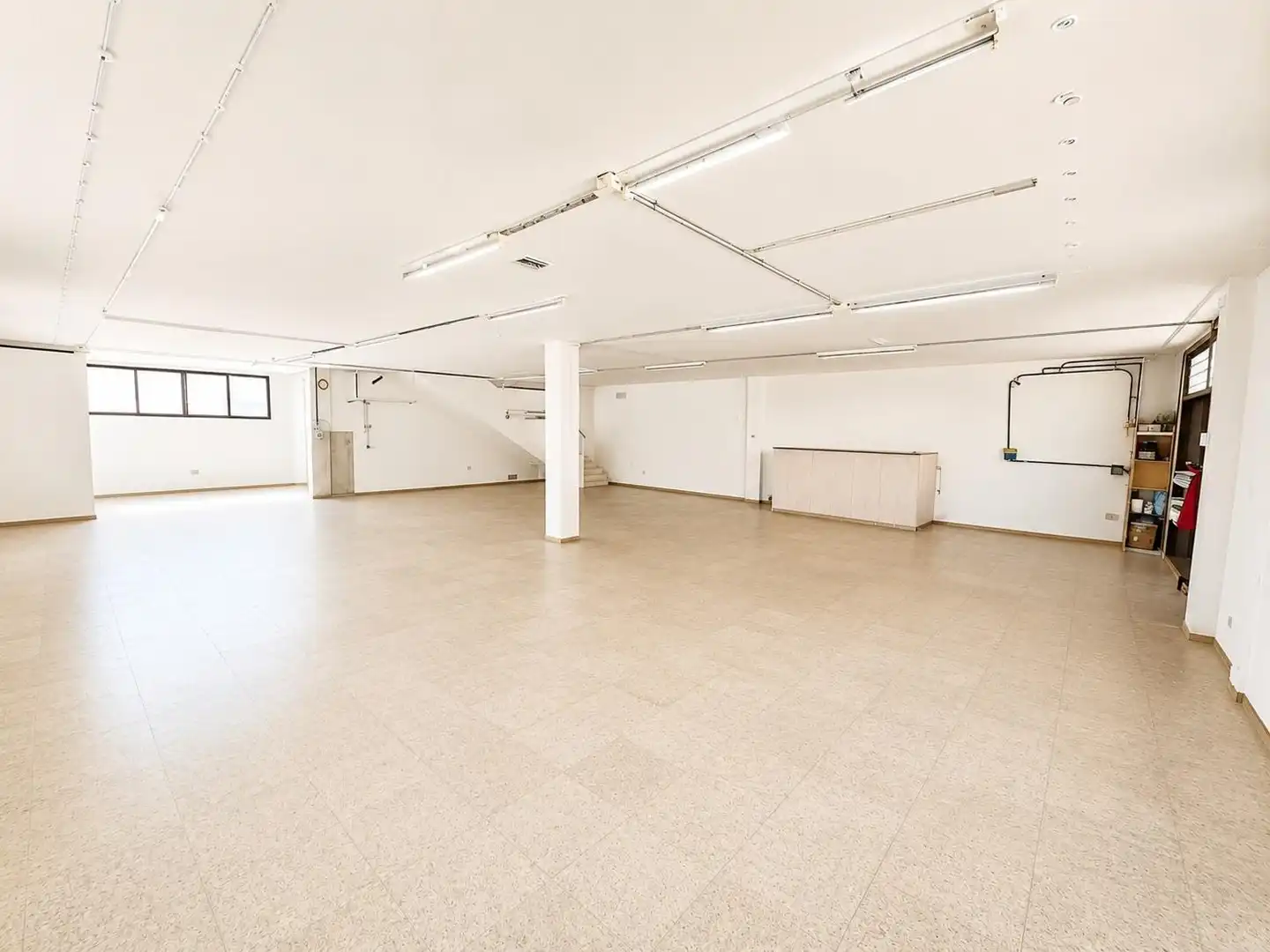 Industrial buildings for sale in Almansa