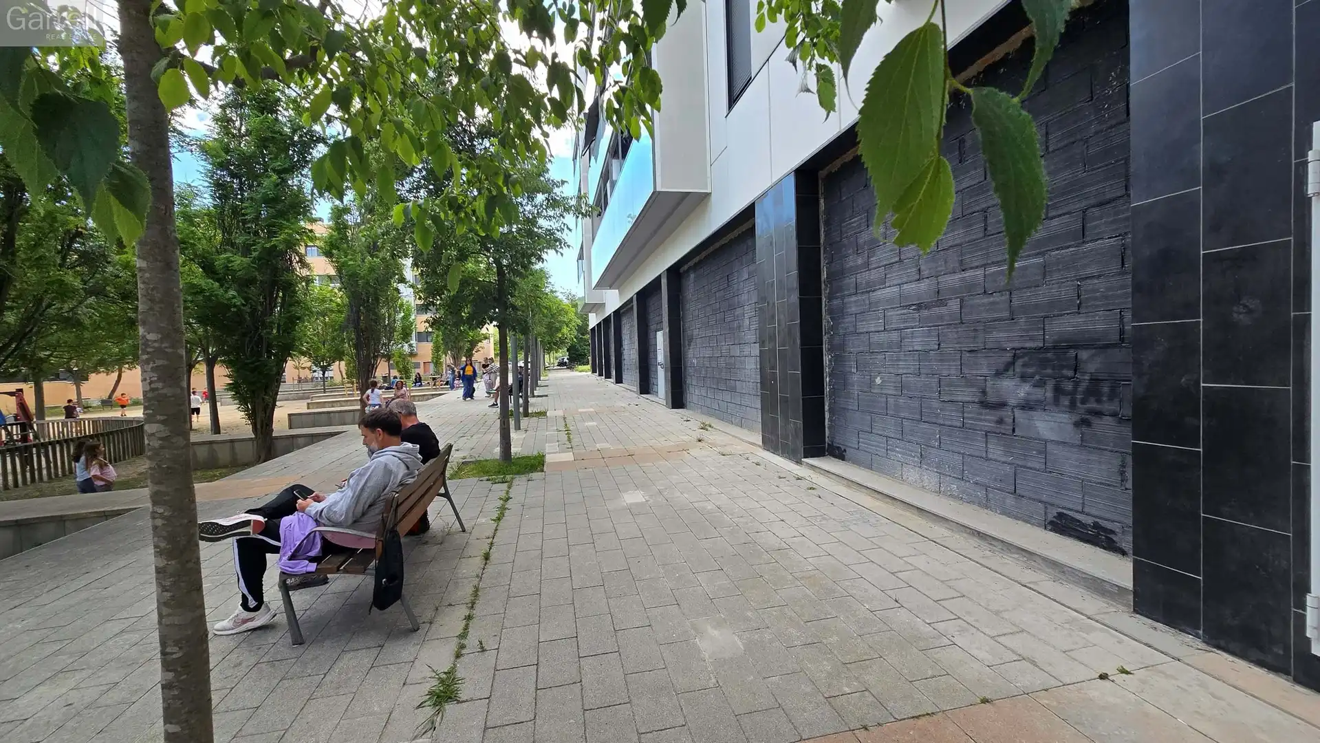 Local comercial en venda a AV EUROPA D' 
N- Pl: Pt:
 MONTCADA I REIXAC (BARCELONA), imagen 2