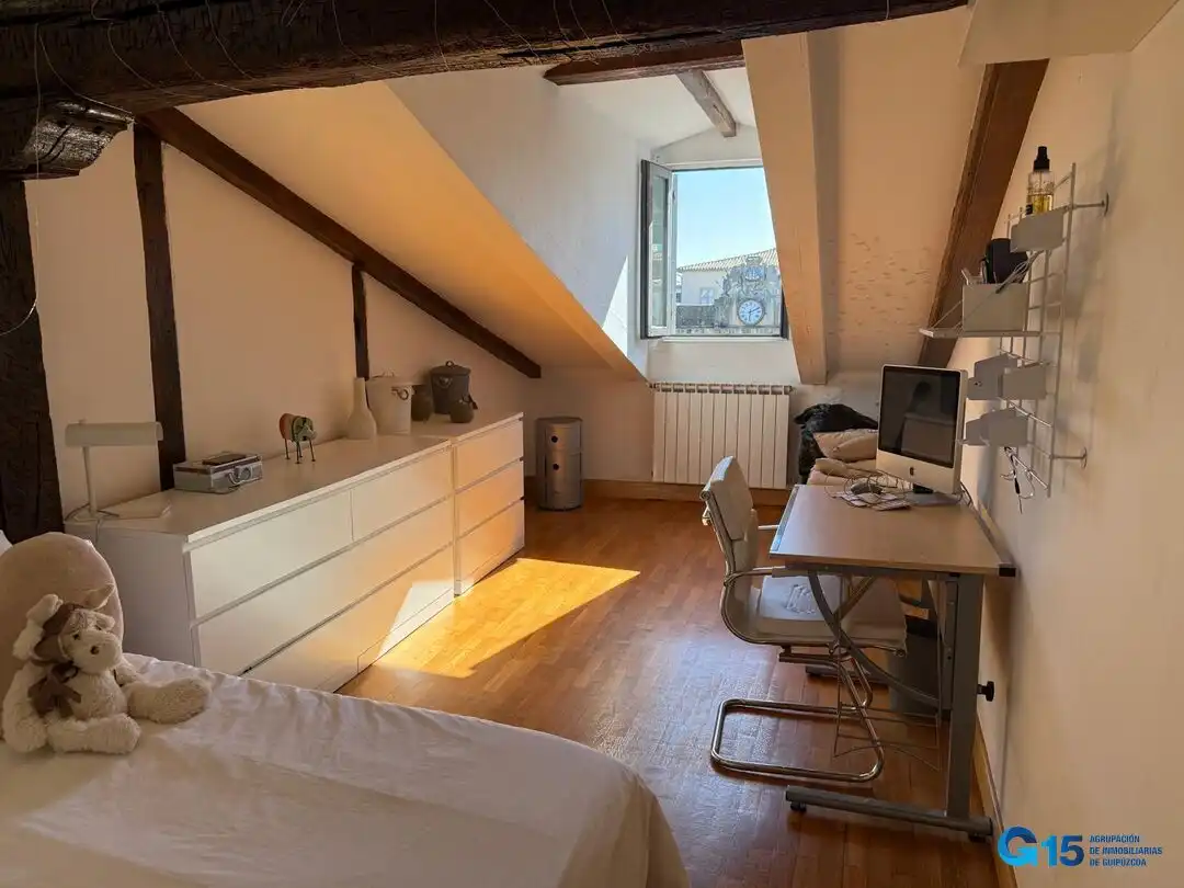 Habitación de Ático en venta en Donostia - San Sebastián  con Calefacción y Amueblado