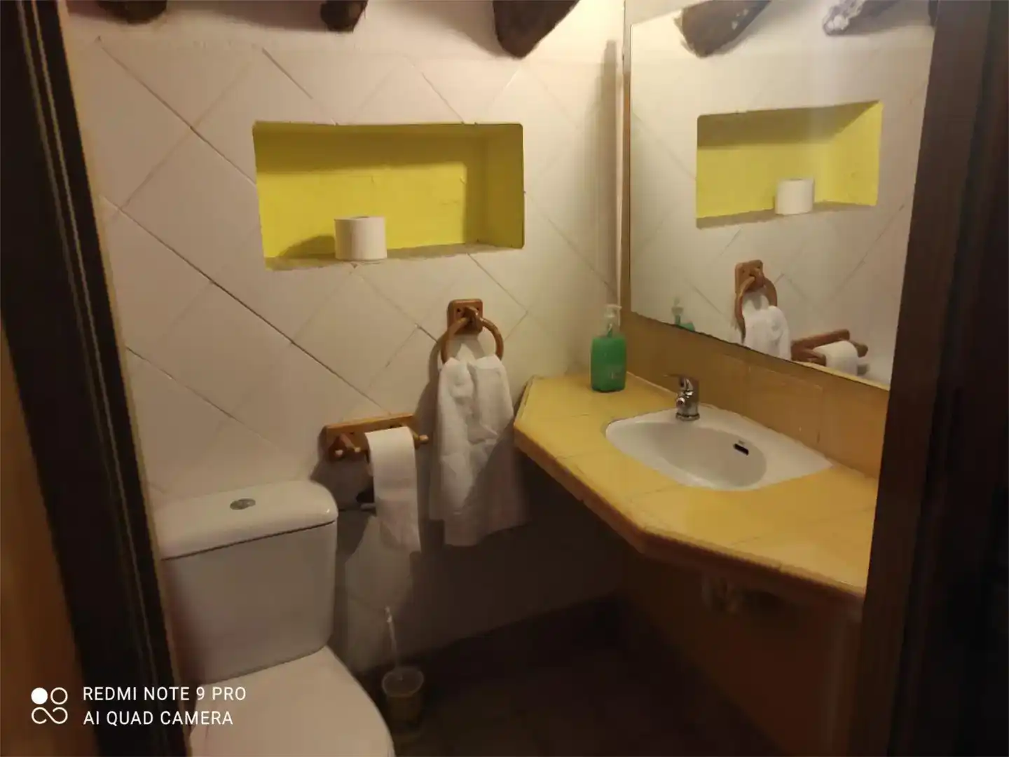 Badezimmer von Maisonette zur Miete in Férez mit Klimaanlage und Balkon