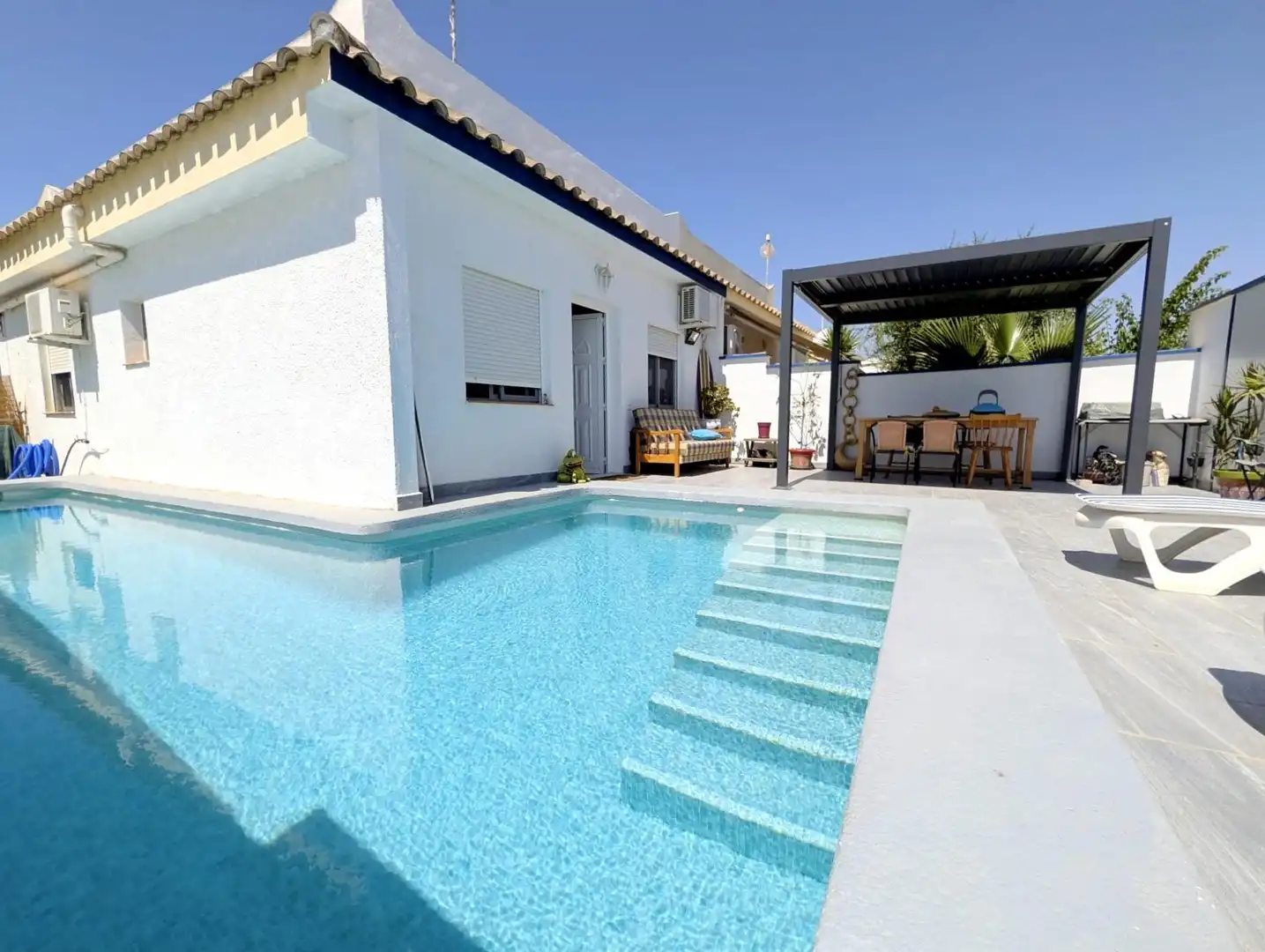 Piscina de Casa adosada en venta en Mazarrón con Aire acondicionado, Calefacción y Terraza