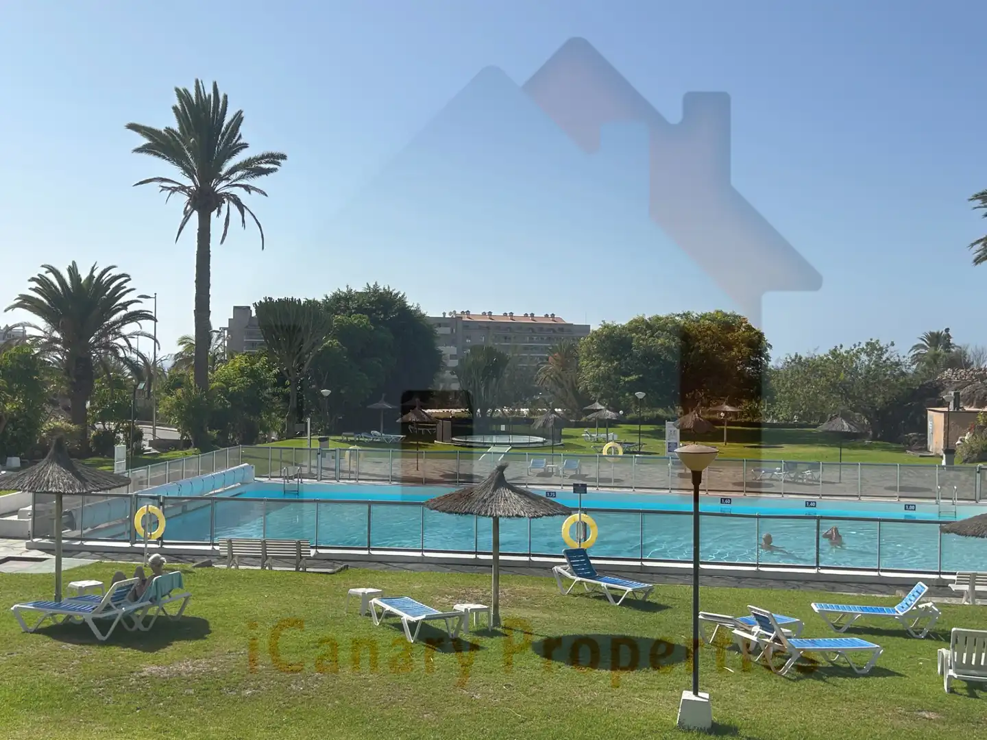 Schwimmbecken von Wohnungen zur Miete in San Bartolomé de Tirajana mit Klimaanlage, Terrasse und Möbliert